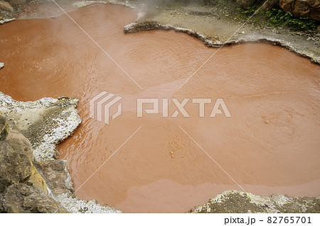 日本一のおんせん県　大分県の人気観光スポット　別府地獄めぐり　かまど地獄（六丁目） 82765701