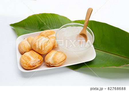 Sliced toddy palm in syrup Sliced toddy palm in syrup 82768688