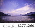 本栖湖からみる富士山 82771260