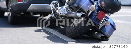 Motorcycle crashed into back of vehicle in front of it Motorcycle crashed into back of vehicle in front of it 82773140