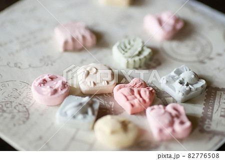 動物型のカラフルな和菓子・和三盆 動物型のカラフルな和菓子・和三盆 82776508