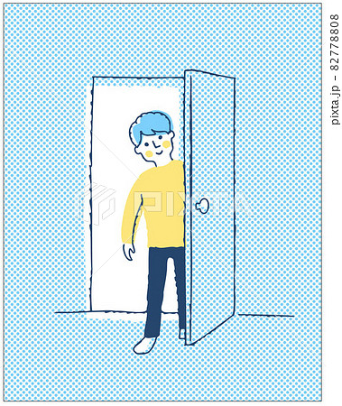 部屋のドアを開けている男性 部屋のドアを開けている男性 82778808