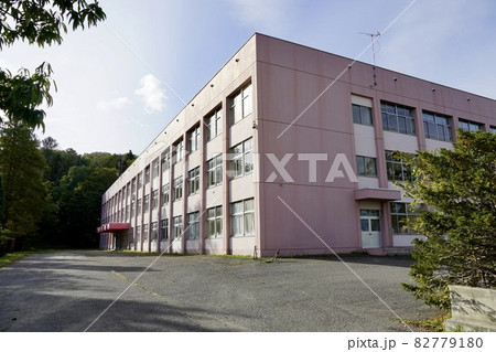 由仁町立由仁小学校（旧校舎） 82779180