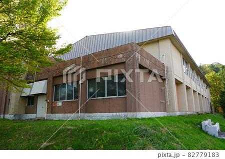 由仁町立由仁小学校（旧校舎） 82779183