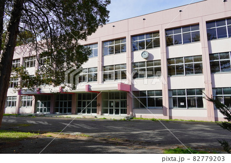 由仁町立由仁小学校（旧校舎） 82779203