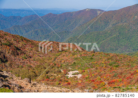 (栃木県)那須岳・茶臼岳 牛ケ首から見下ろす、姥ヶ平 の紅葉 (栃木県)那須岳・茶臼岳 牛ケ首から見下ろす、姥ヶ平 の紅葉 82785140