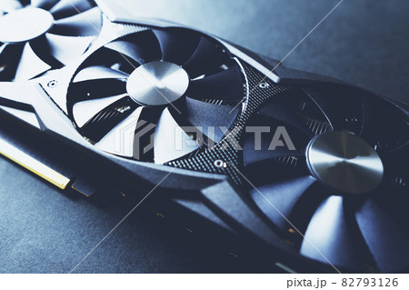 グラフィックボード 82793126