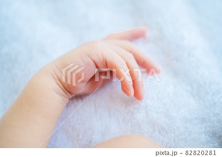 赤ちゃんの手 赤ちゃんの手 82820281