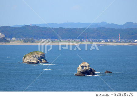 嵯峨渓遊歩道から見える嵯峨渓の奇岩の島々。宮城県東松島市宮戸。 82820570