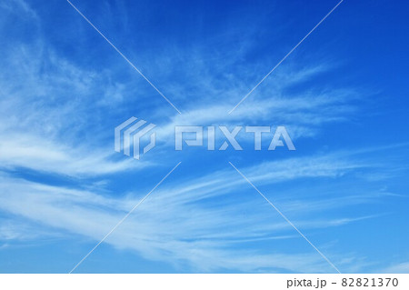 秋の空と雲 秋の空と雲 82821370