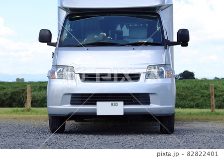 キャンピングカー　ナンバープレート　特種用途自動車　8ナンバー車 82822401