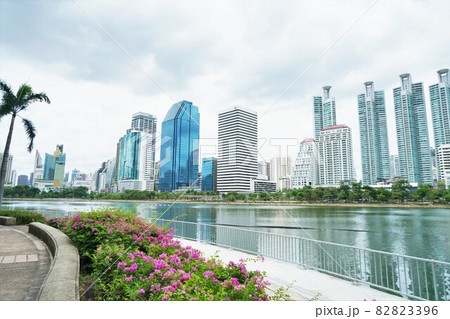 Benjakitti Park in Bangkok（タイ・バンコク都内にあるベンジャキティ公園） 82823396