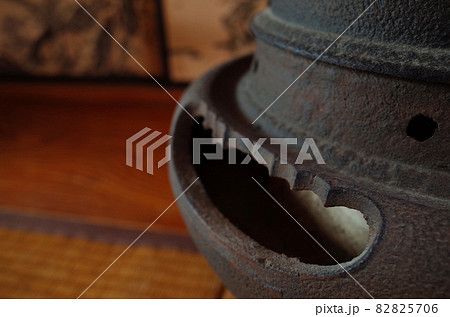 茶道の道具　茶釜・風炉釜 82825706