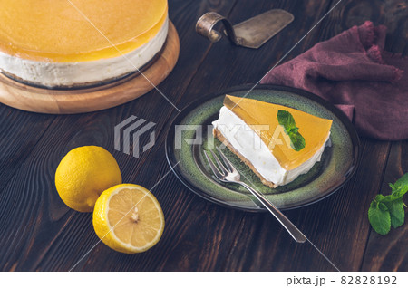 Gin and Tonic Cheesecake 82828192