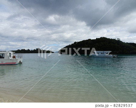 石垣島の観光地川平湾 石垣島の観光地川平湾 82829537