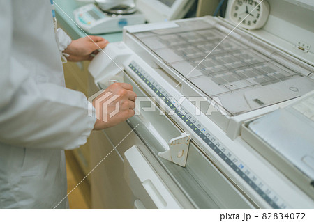 散薬分包機 82834072