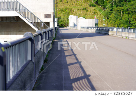 札内川ダムの風景 北海道 札内川ダムの風景 北海道 82835027