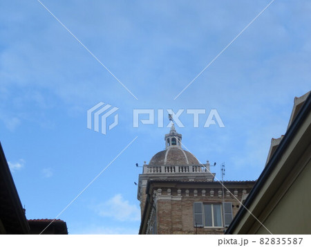 Historical detail 82835587