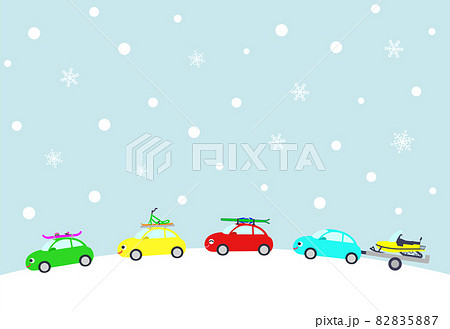 冬、雪山へ遊びに行くかわいい車たちのイラスト　はがきサイズ　ポストカード 82835887