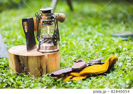 キャンプ　アウトドア　レジャー 82840054