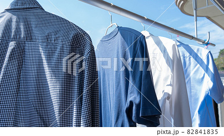 晴れの日の洗濯物　 82841835