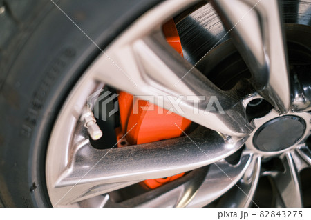 Lexus ISの前輪のアルミホイール Lexus ISの前輪のアルミホイール 82843275