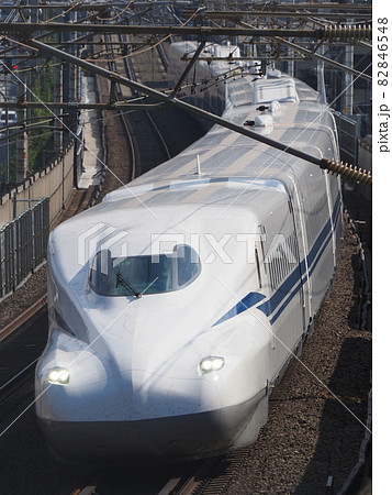 新幹線N700S J19編成 山科付近にて 新幹線N700S J19編成 山科付近にて 82846548