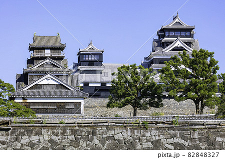 順調に復旧が進む熊本城　完全復活した天守閣（2021年10月3日撮影） 82848327