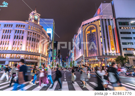日本の東京都市景観 10月。銀座は脅威の人流。緊急事態宣言解除後2回目の土曜日…＝10月9日 82861770