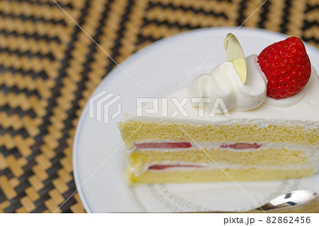 苺のショートケーキ 苺のショートケーキ 82862456