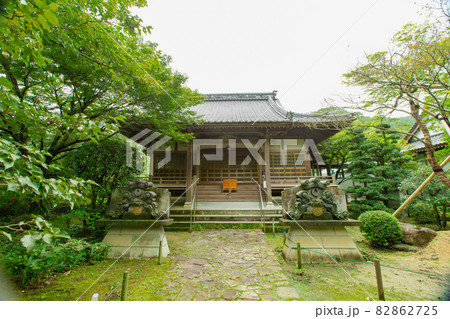 新緑の中の法泉寺 新緑の中の法泉寺 82862725