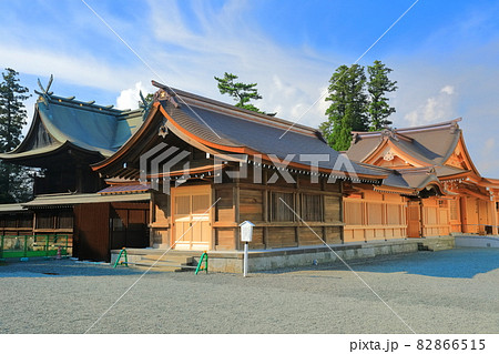 【熊本県】晴天下の阿蘇神社（新拝殿） 82866515