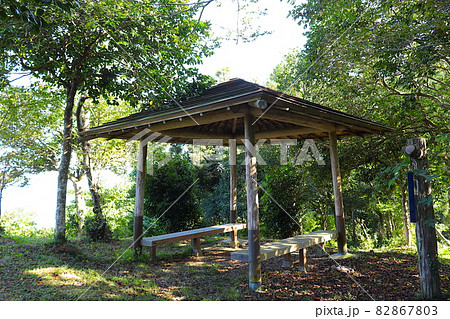 大浜唐船番所跡とそこにある四阿。宮城県東松島市宮戸。 大浜唐船番所跡とそこにある四阿。宮城県東松島市宮戸。 82867803