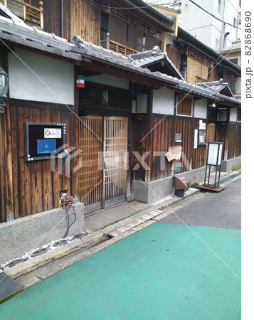 長屋 82868690