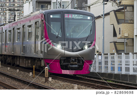 京王線 新宿行き 電車 京王 5000系 京王5000系 京王ライナー 京王線 新宿行き 電車 京王 5000系 京王5000系 京王ライナー 82869698
