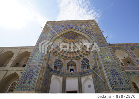 ウズベキスタン ブハラのアブドゥール・アジスハン・メドレセ 82872970