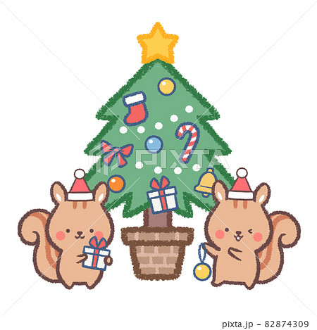 クリスマスツリーとリス 82874309