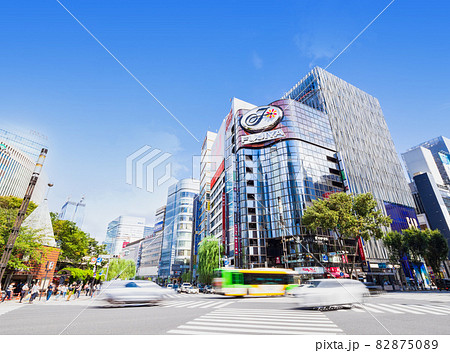 銀座　数寄屋橋交差点 82875089