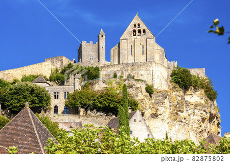 Beynac et Cazenac in Dordogne, France 82875802