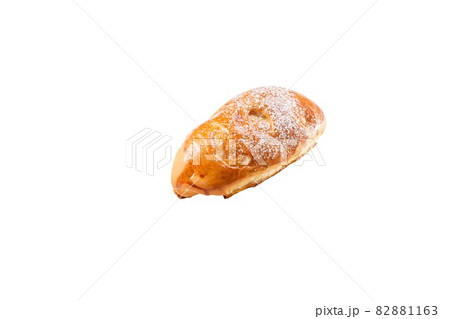 A sweet bun, a sweet confection. 82881163