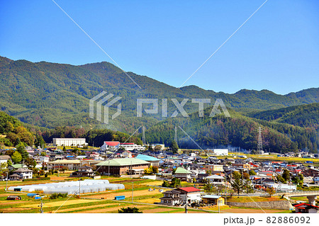 麻績村役場周辺を望む(長野県麻績村)【2021.10】 麻績村役場周辺を望む(長野県麻績村)【2021.10】 82886092