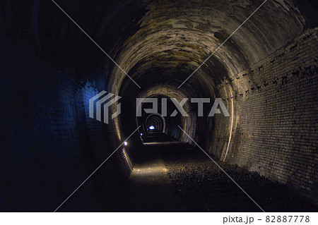 旧国鉄北陸本線　親不知レンガトンネル　新潟県糸魚川市　 82887778