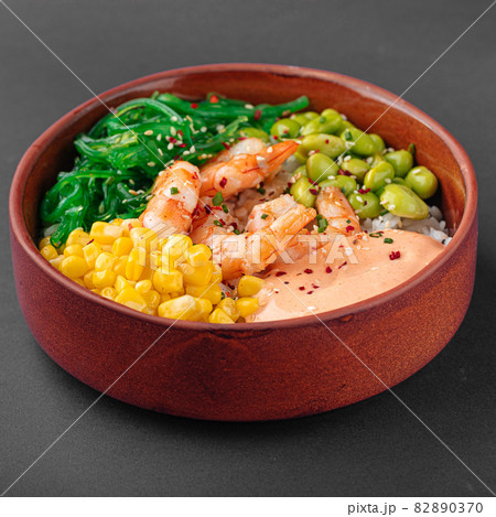 Hawaiian shrimp poke bowl with vegetables Hawaiian shrimp poke bowl with vegetables 82890370