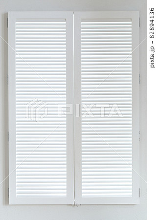 木製ブラインド 82894136