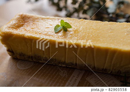 手作りチーズケーキ 82903558