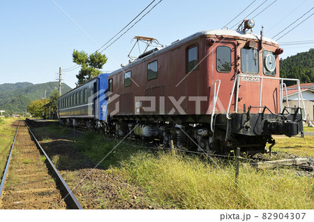電気機関車ED301と客車 電気機関車ED301と客車 82904307