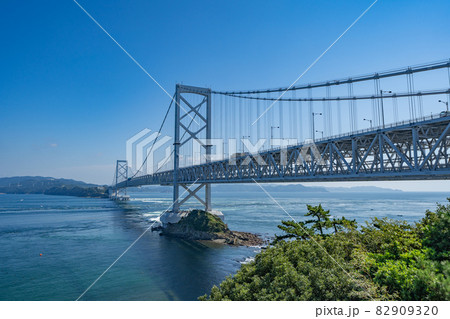 大鳴門橋と鳴門海峡 大鳴門橋と鳴門海峡 82909320