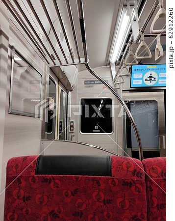 旅行に行くなら新型車両で出掛けよう 82912260