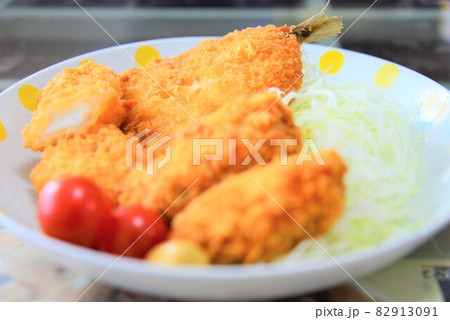 揚げたてミックスフライ 揚げたてミックスフライ 82913091