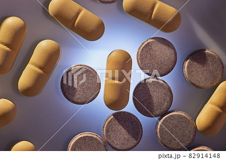 Drug pills on a tray Drug pills on a tray 82914148